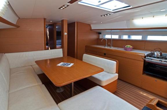 Image of Aqua Kiss yacht #9