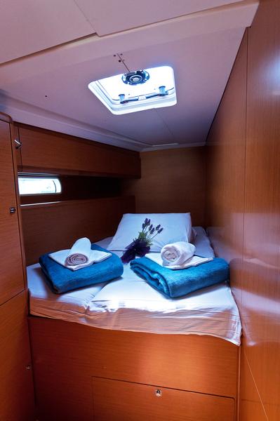 Image of Aqua Kiss yacht #14