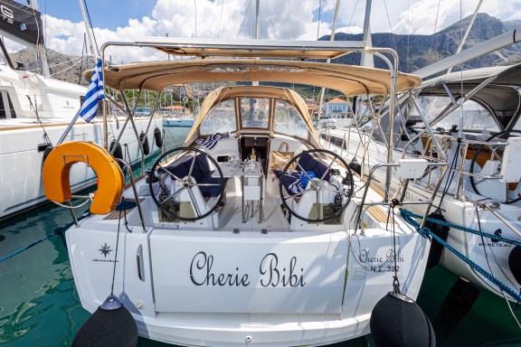 Image of Cherie Bibi yacht #3
