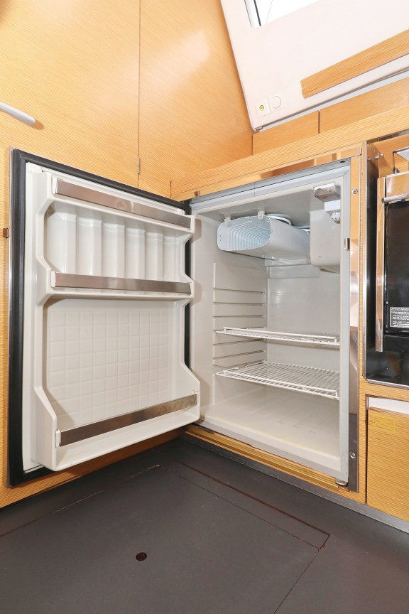 Image of Abrakadabra yacht #43