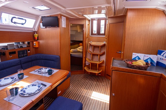 Image of Wanderlust yacht #9