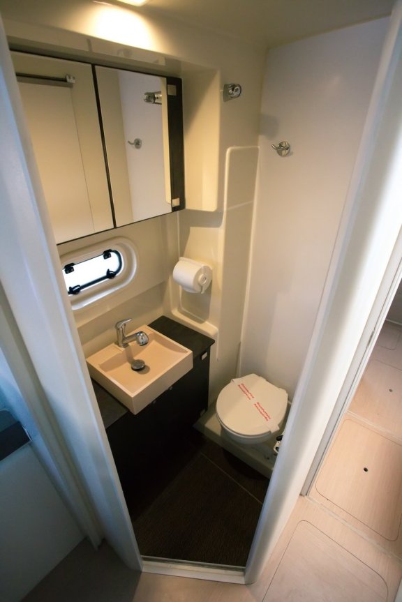 Image of Blue Dream II yacht #22