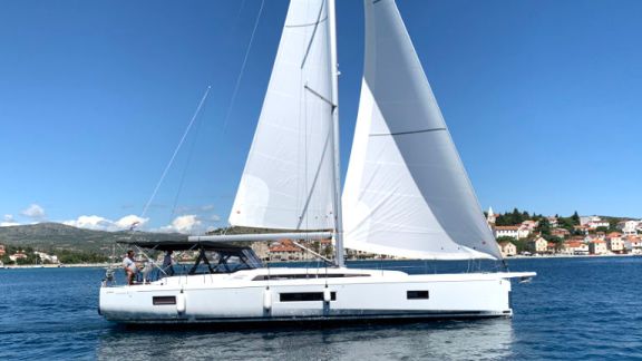 Image of Cloudy Bay yacht #9