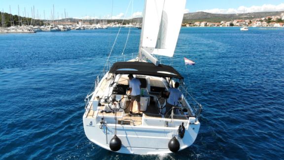 Image of Cloudy Bay yacht #13
