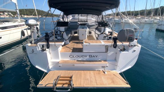 Image of Cloudy Bay yacht #3