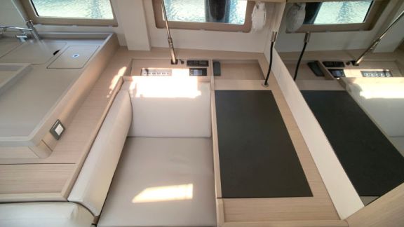 Image of Cloudy Bay yacht #17