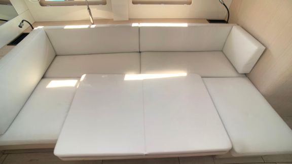 Image of Cloudy Bay yacht #24