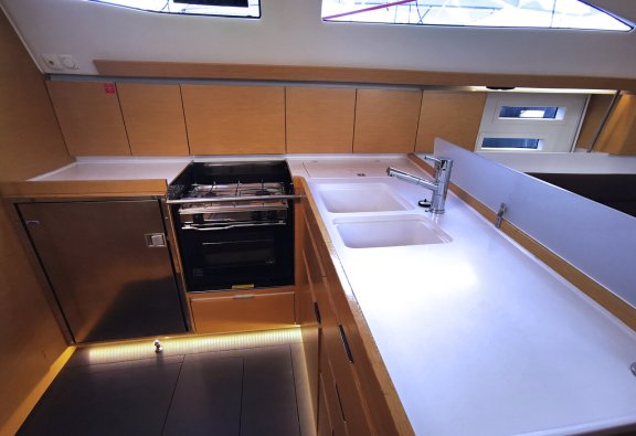 Image of Baby Boo yacht #17