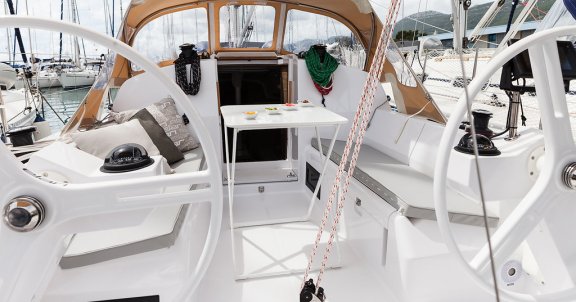 Image of Škrlatica yacht #6