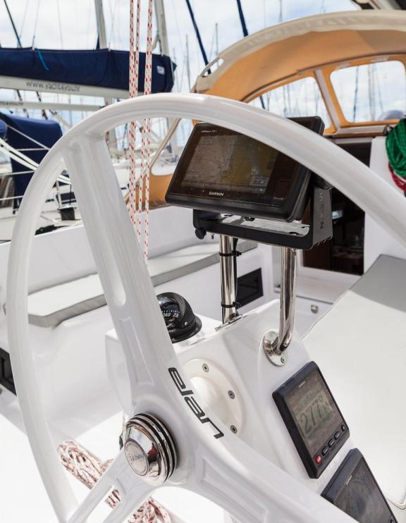 Image of Škrlatica yacht #3