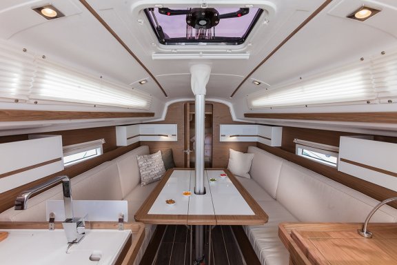 Image of Škrlatica yacht #11