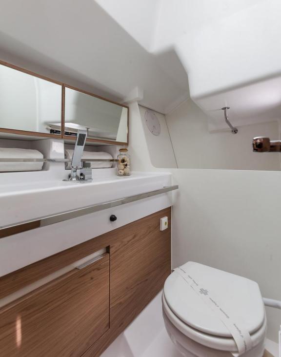 Image of Škrlatica yacht #14