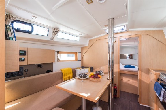 Image of Rusalka yacht #14