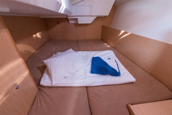 Image of Rusalka yacht #23