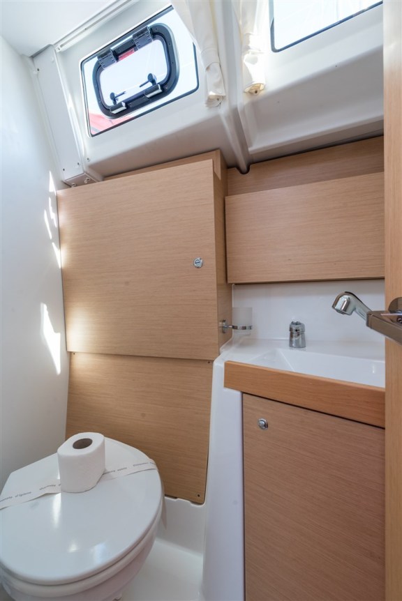 Image of Rusalka yacht #25