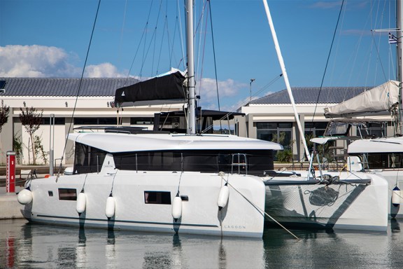 Image of Dioni yacht #24