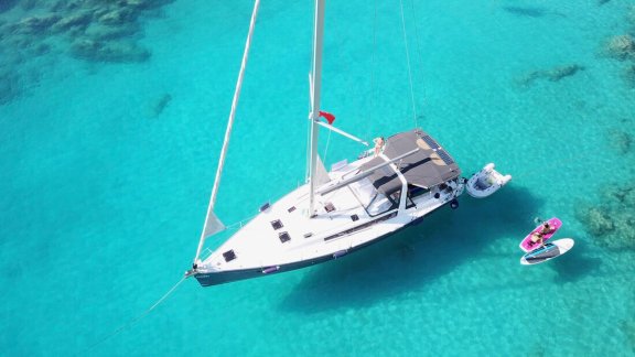 Image of Tundra yacht #3