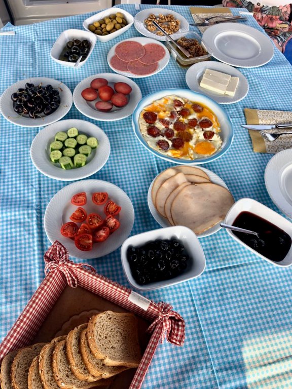 Image of Tundra yacht #16