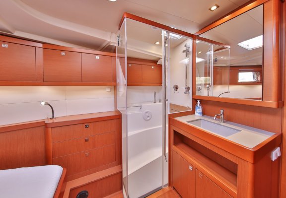 Image of Tundra yacht #27