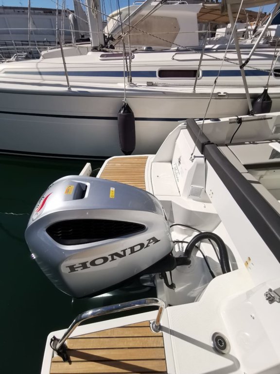 Image of Malizia yacht #8