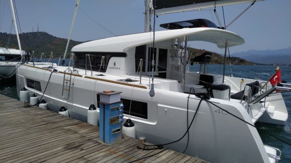 Image of Leo yacht #3