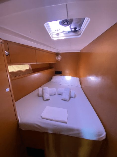 Image of Christianna 12 yacht #9