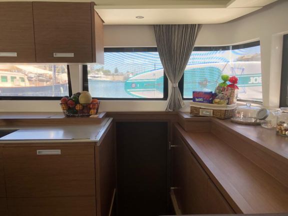 Image of Atlantis yacht #34