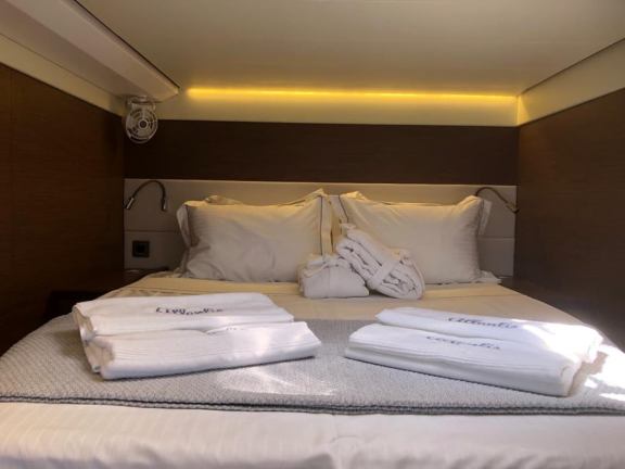 Image of Atlantis yacht #36