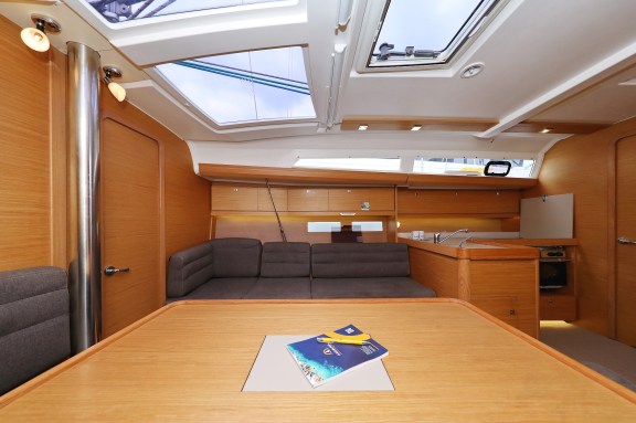 Image of Family Office yacht #16