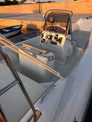 Image of Black Fin yacht #7