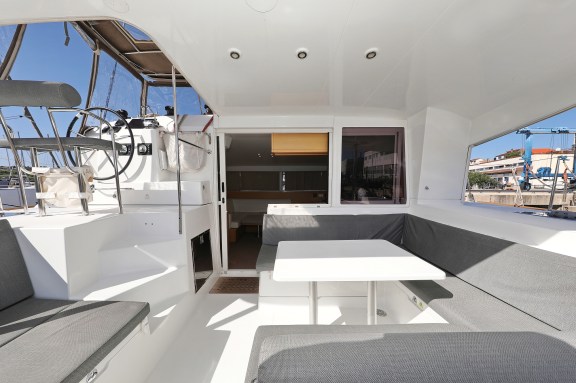 Image of Kinga V yacht #6