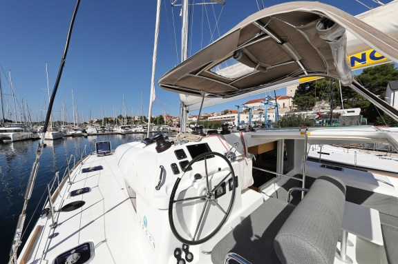 Image of Kinga V yacht #10