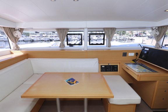 Image of Kinga V yacht #16