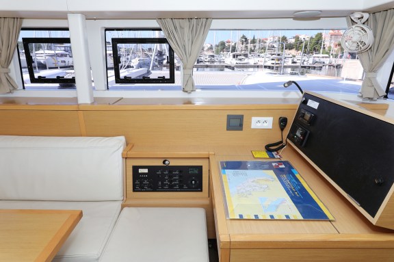 Image of Kinga V yacht #18