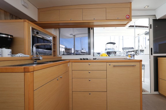 Image of Kinga V yacht #21