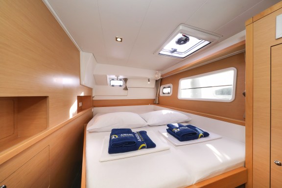 Image of Kinga V yacht #27