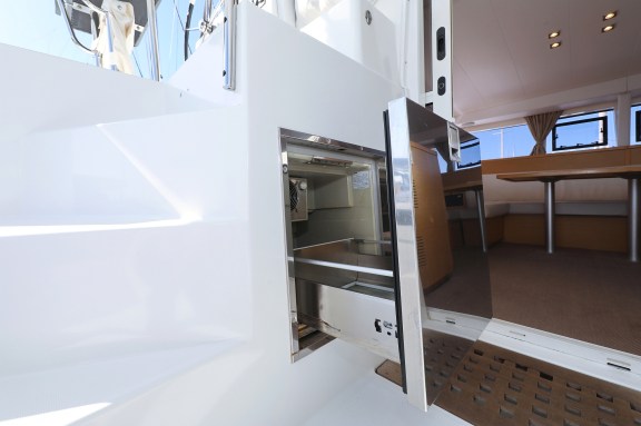 Image of Kinga V yacht #38