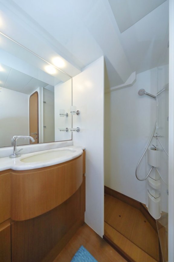 Image of Dominique yacht #31