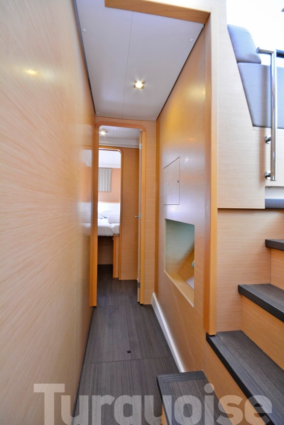 Image of Turquoise yacht #17