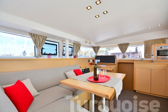 Image of Turquoise yacht #21