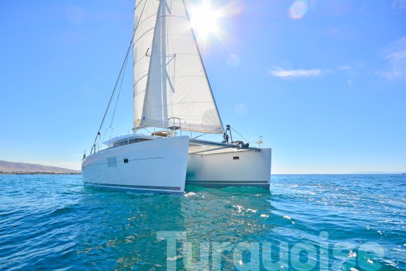 Image of Turquoise yacht #37