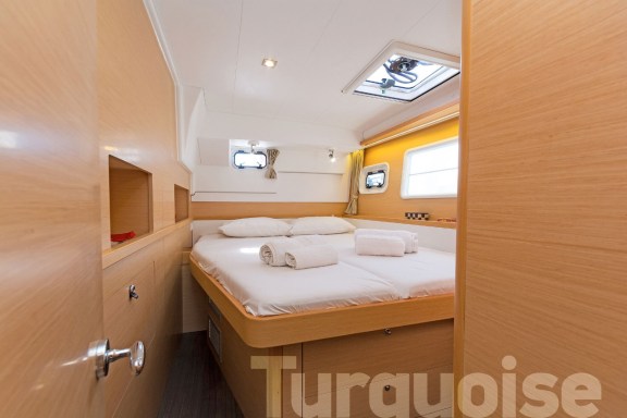 Image of Turquoise yacht #54