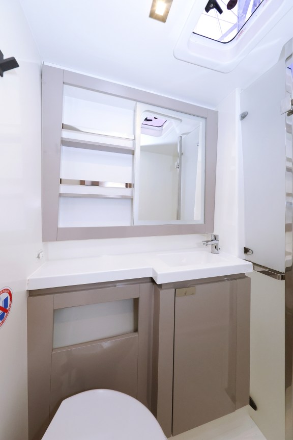 Image of Sun Office yacht #30