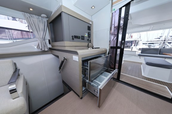 Image of Sun Office yacht #40