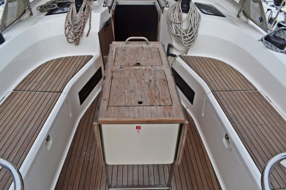 Image of Tiha yacht #6