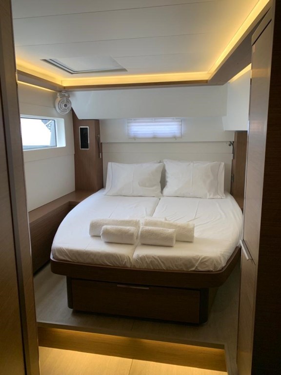 Image of White Pearl yacht #20