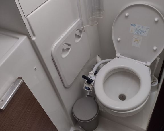 Image of RAPHAELLE yacht #9