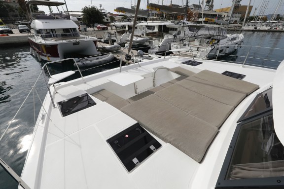 Image of Hi Friends yacht #10