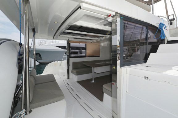 Image of Hi Friends yacht #3