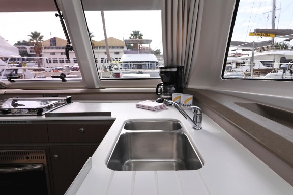 Image of Hi Friends yacht #21